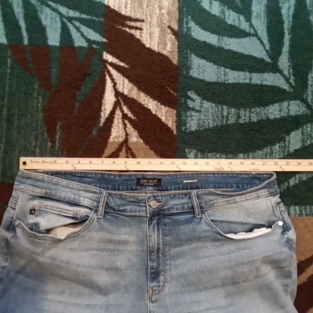 Judy Blue Boyfriend Fit Relaxed Medium Wash High Rise Cuffed Womens 24W - Picture 8 of 13